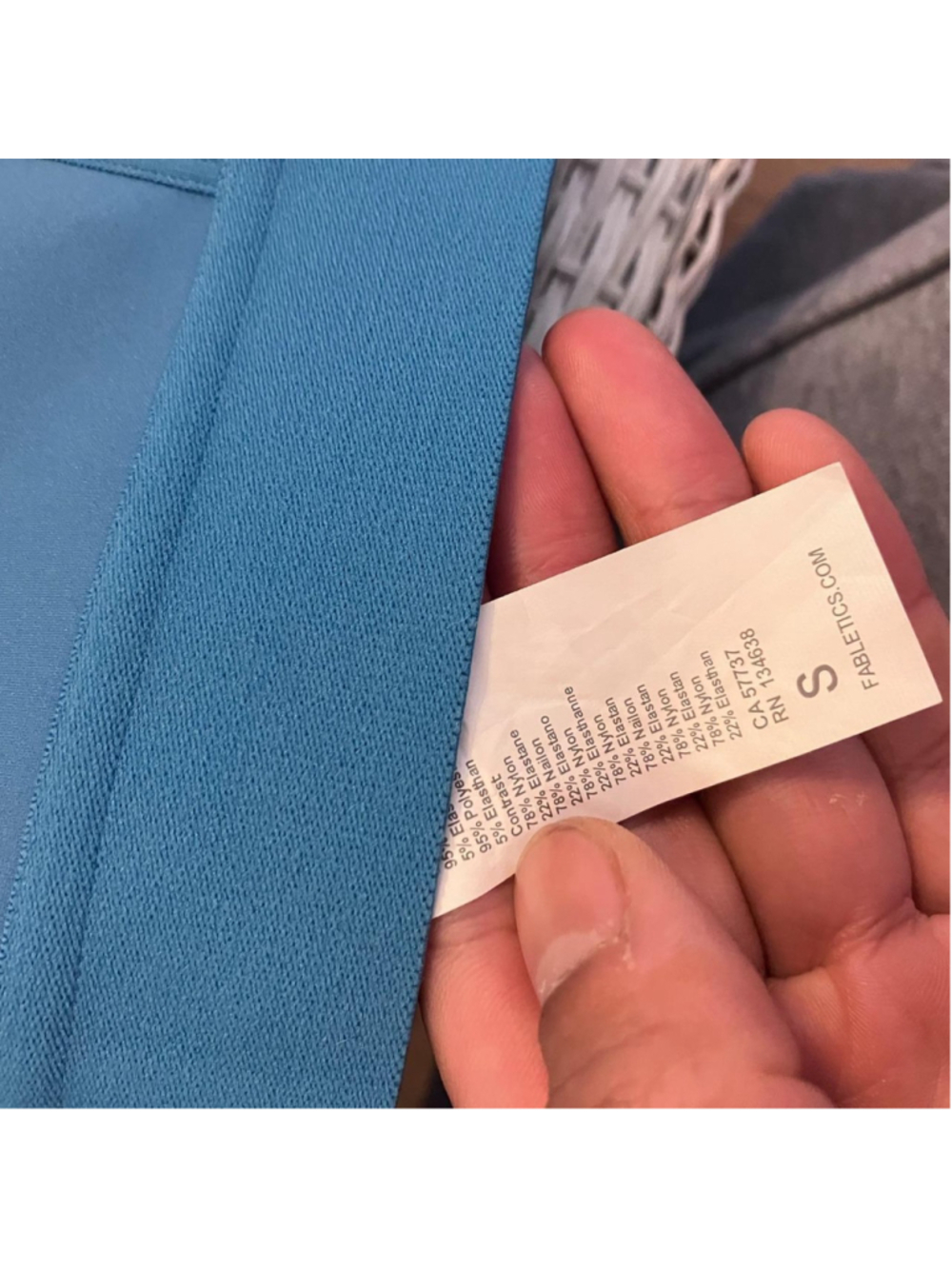 πβ¨ CHIC BLUE FRONT-ZIP SPORTS BRA β¨π - Picture 5 of 5